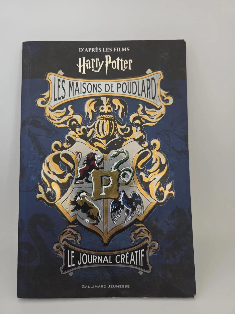 Harry Potter – Les Maisons de Poudlard – Journal créatif et livre d’activités